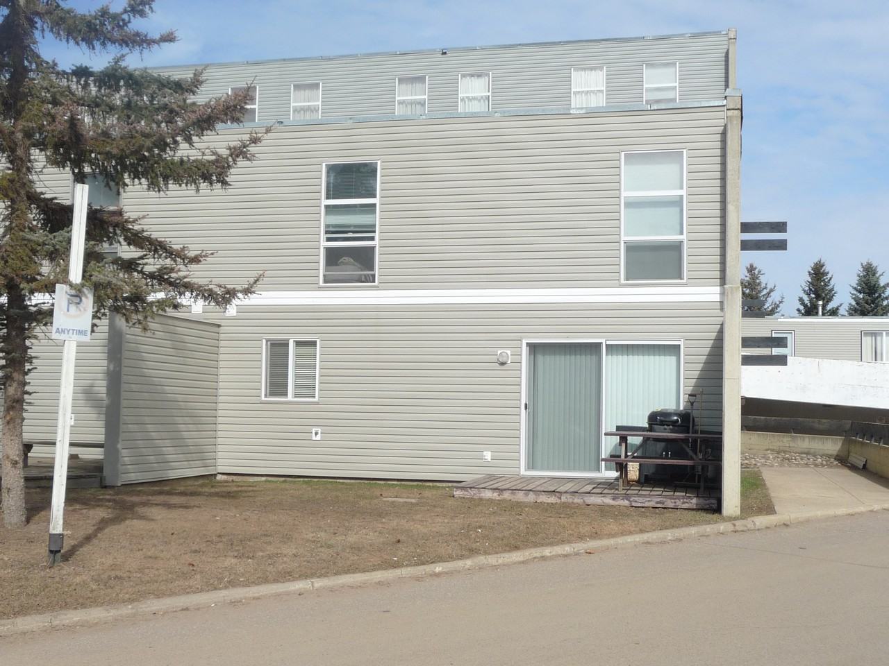 21 Macdonald Drive, Wood Buffalo, AB T9H 0A5 3 Bedroom House for Rent
