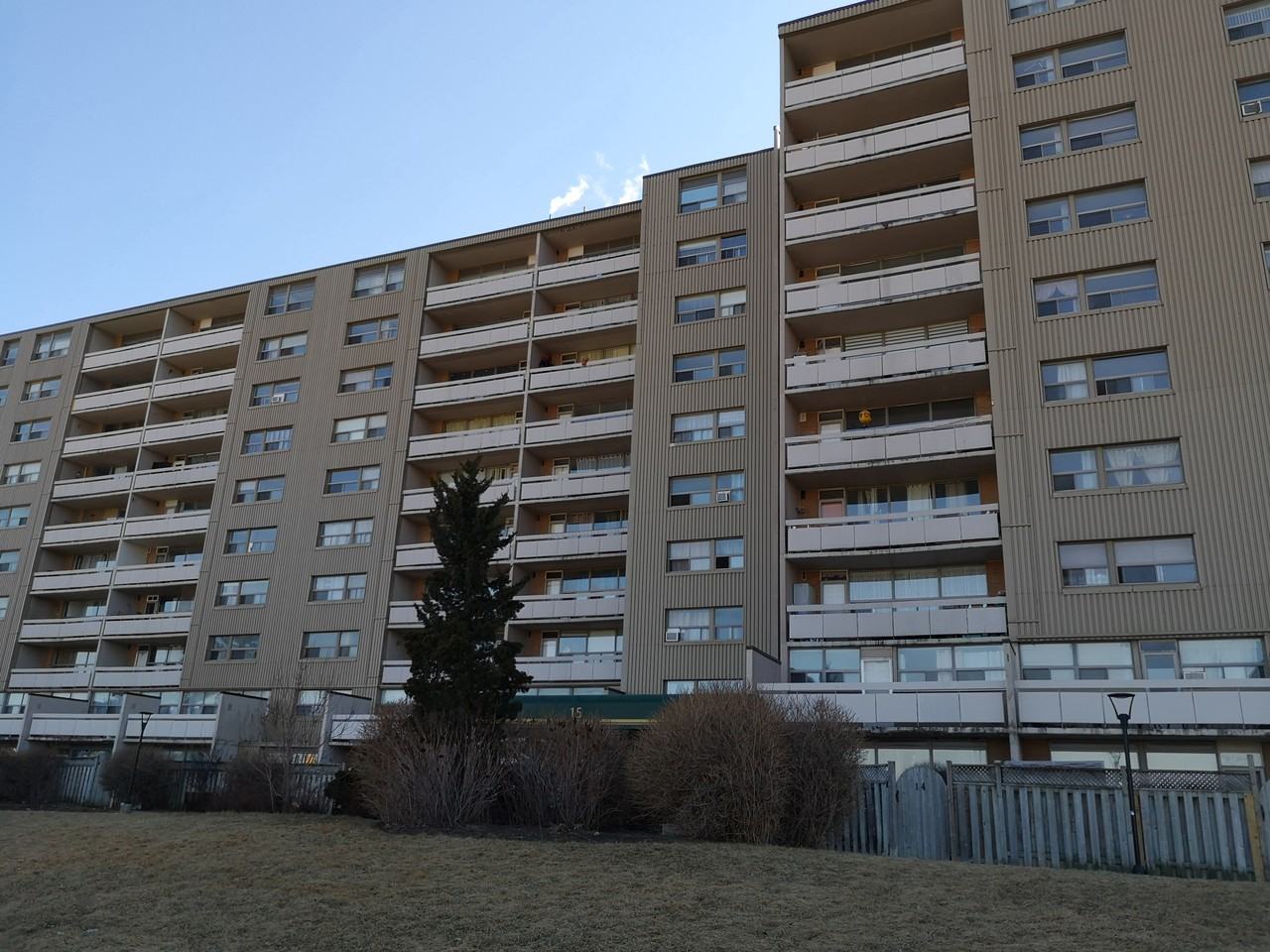 15 Albright Road, Hamilton, ON L8K 5J2 2 Bedroom Condo for Rent for