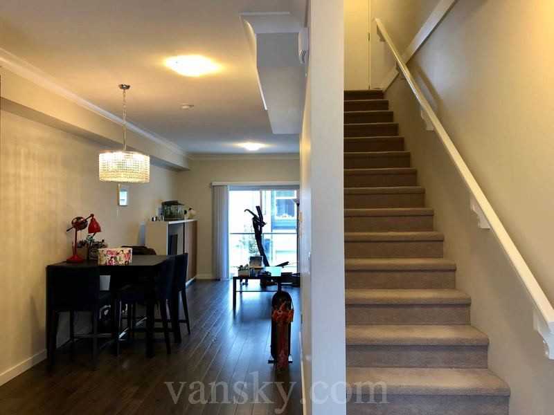7533 Gilley Avenue, Burnaby, BC V5J 4X4 3 Bedroom House for 2,500