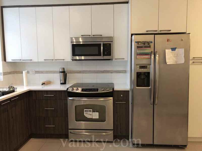 7533 Gilley Avenue, Burnaby, BC V5J 4X4 3 Bedroom House for 2,500