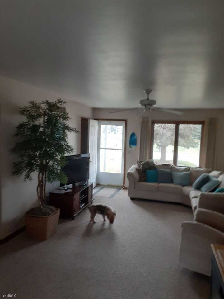 2260 Pine Tree Rd Apartments in Holt, MI 48842 Zumper