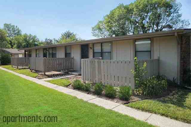 Elmtree Park Apartments 11023 Elmtree Park Dr, Cumberland, IN 46229