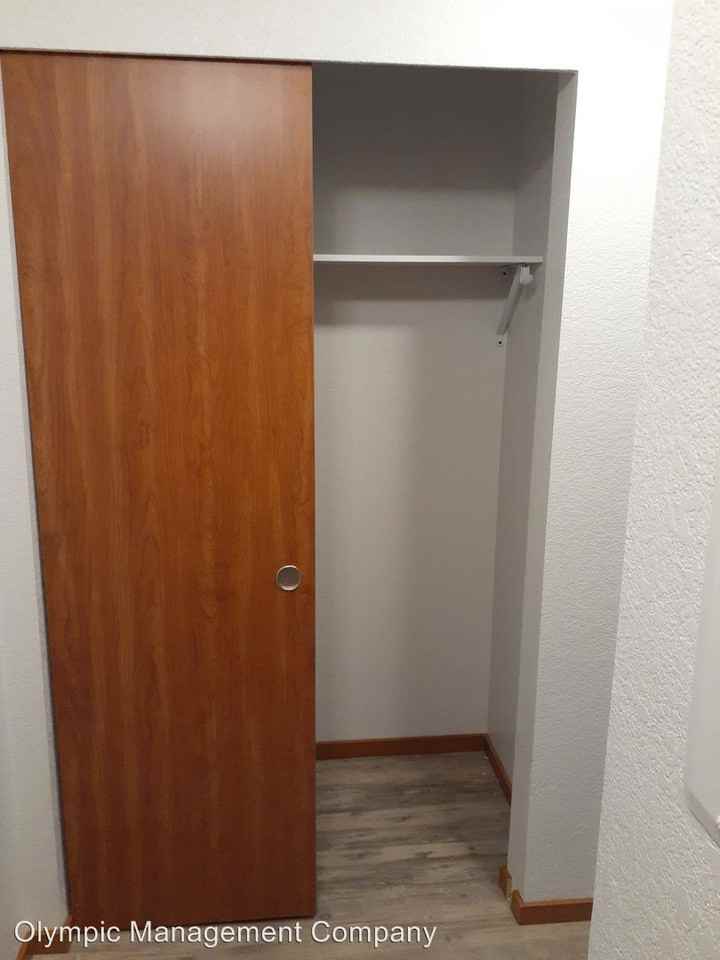 SHERWOOD GLEN 1221 EVERGREEN PARK DRIVE S.W Apartments Sherwood Glen