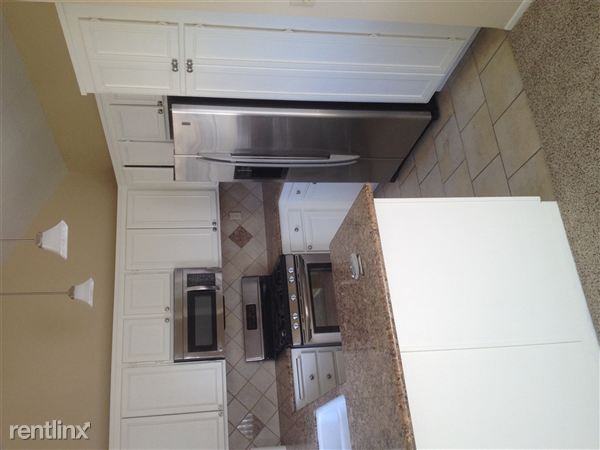 Princessa States Apartments 18103 Erik Ct, Canyon Country, CA 91387