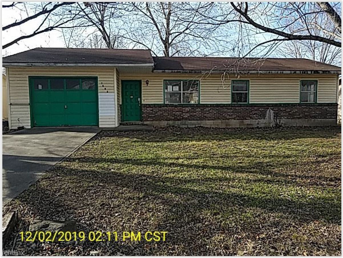 1806 S Garland Douglas Dr, Neosho, MO, 64850 3 Bedroom Home for Rent
