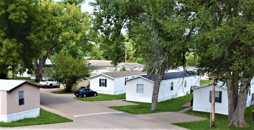 Blue Valley Mobile Home Park Apartments 730 Allen Road, Manhattan, KS