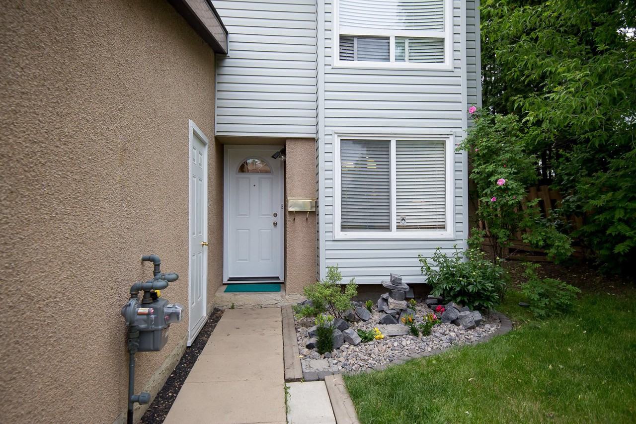 197 Grandin Village, St. Albert, AB T8N 2J3 Studio for 1,750/month