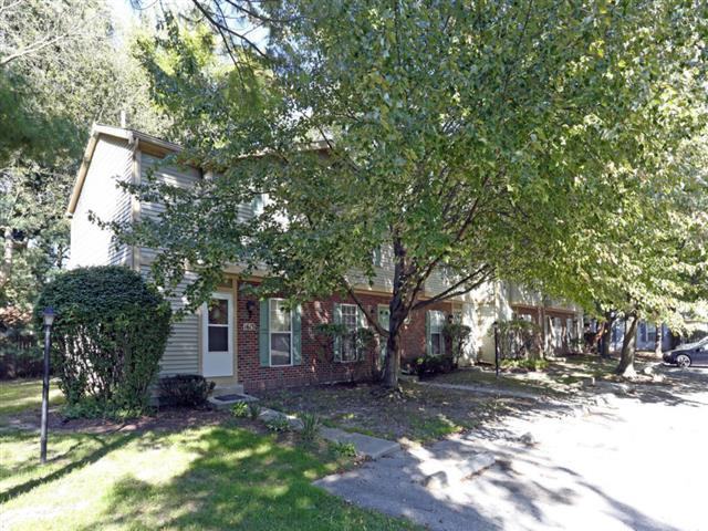 Oakwood Apartments & Townhomes 1599 Twin Oaks Dr, Toledo, OH 43615