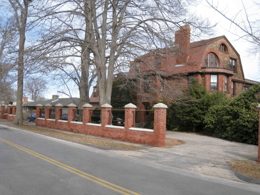 396 Gibbs Ave Newport, RI Unit C Apartments 396 Gibbs Avenue C