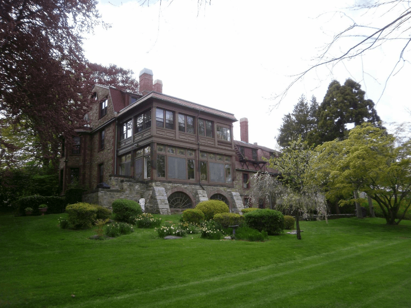 396 Gibbs Ave Newport, RI Unit C Apartments 396 Gibbs Avenue C