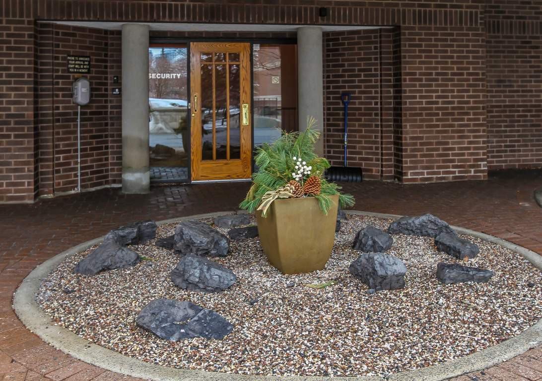 111 Echo Drive Apartments 111 Canal 111 Apts., Ottawa, ON K1S 5K8