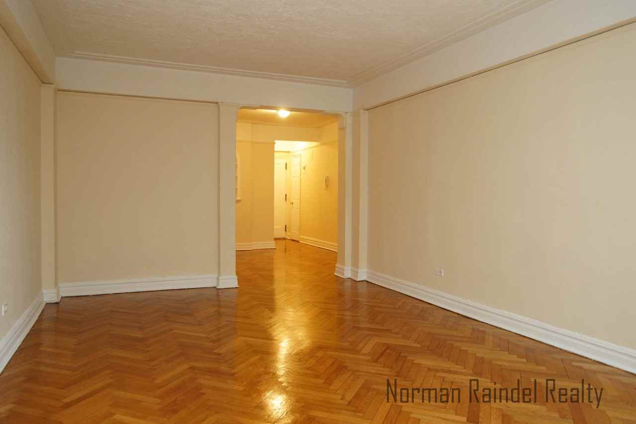Webster Ave & E 235th St, The Bronx, NY 10470, US 2E, New York, NY 10470 2 Bedroom Apartment