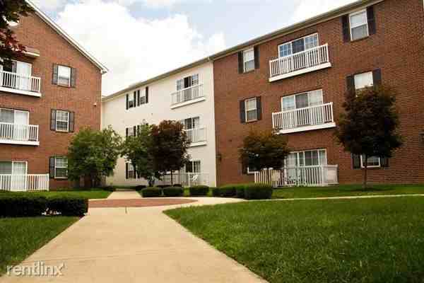 Residences of Gahanna 1400 Hollybriar Drive Apartments Morse Rd