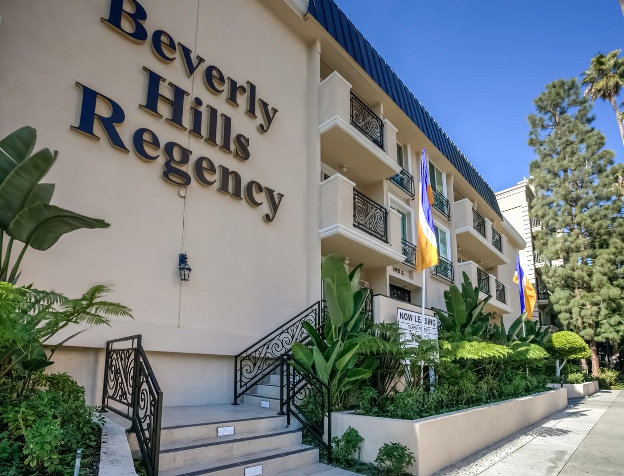 Doheny Regency Apartments 145 South Doheny Drive 102, Beverly Hills