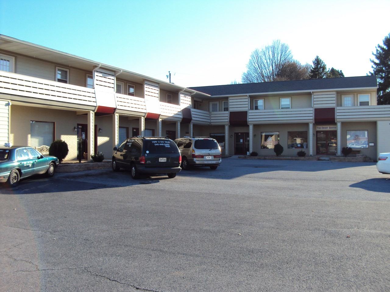 634 Charles St. Apartments 634 Charles St, Staunton, VA 24401 Zumper