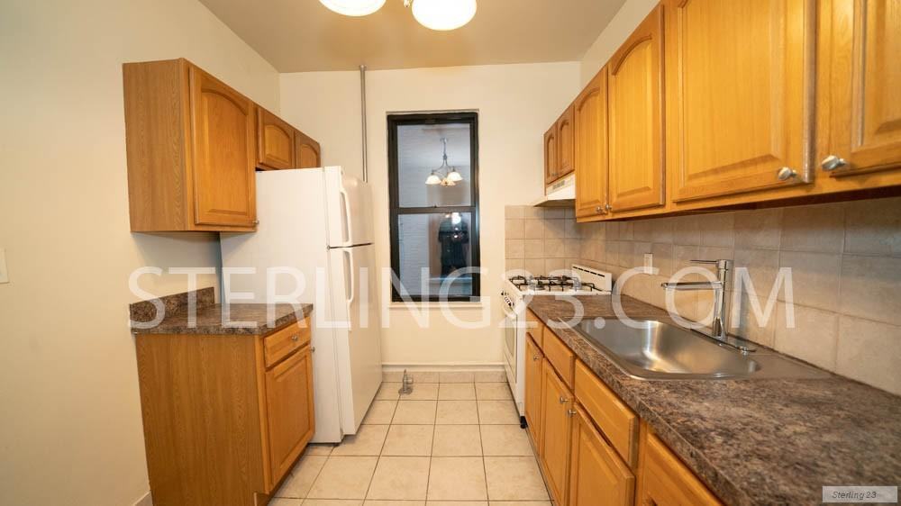 2222 2222 42nd Street 2F, Astoria, NY 11105 2 Bedroom Apartment for