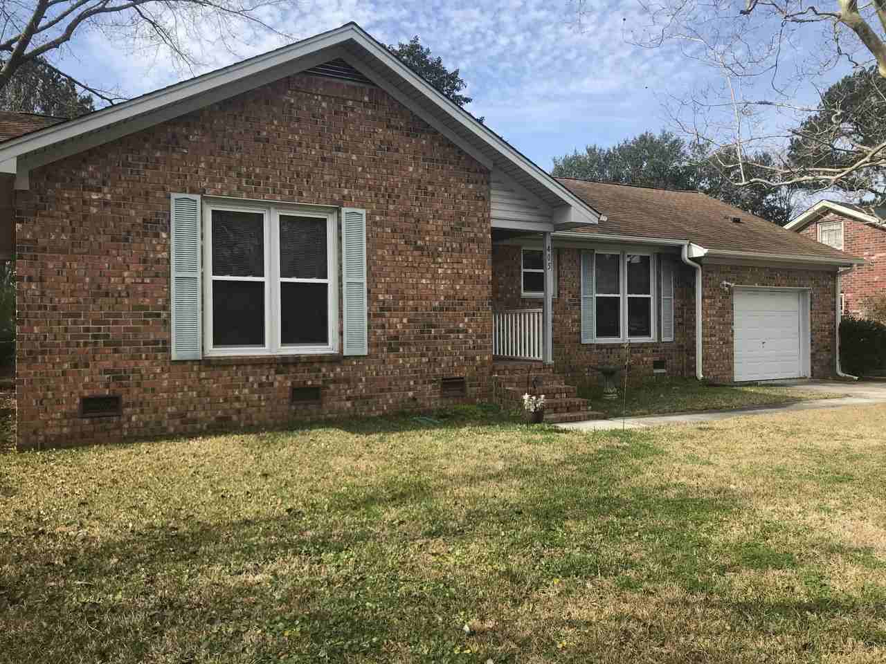405 Kershaw Rd, Sangaree, SC 29486 3 Bedroom House for 2,000/month