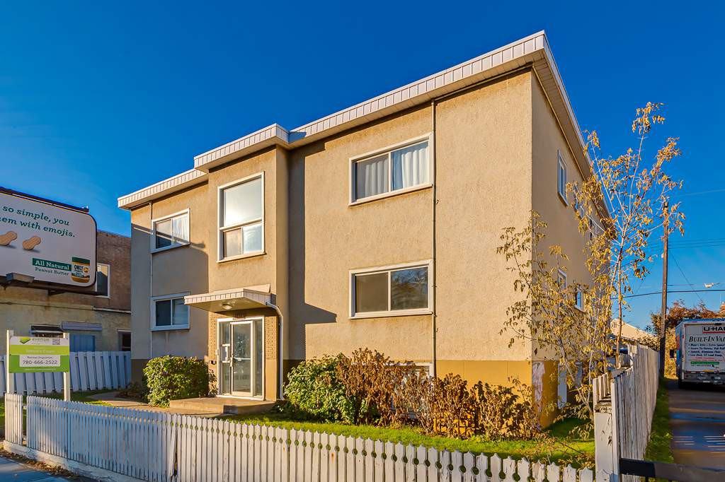 Simon's Court Apartments for Rent 10828 97th Street, Edmonton, AB T5H