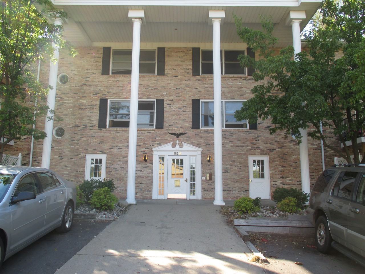 628 Whites Rd Apartments in Westnedge Hill, Kalamazoo, MI 49008 Zumper