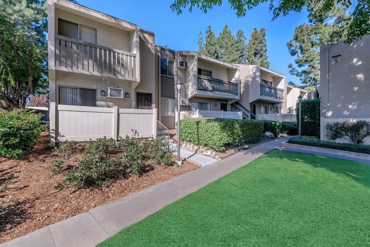 Tamarack Woods Apartment Homes Apartments for Rent 825 Tamarack