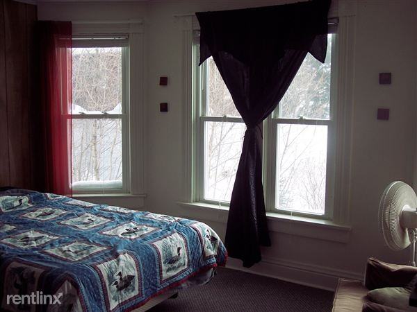 1011 Elm St Apartments in Hancock, MI 49930 Zumper