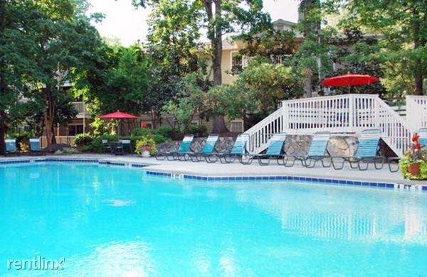 Spacious, Cozy, EatinKitchen, WalkinClosets in Sandy Springs