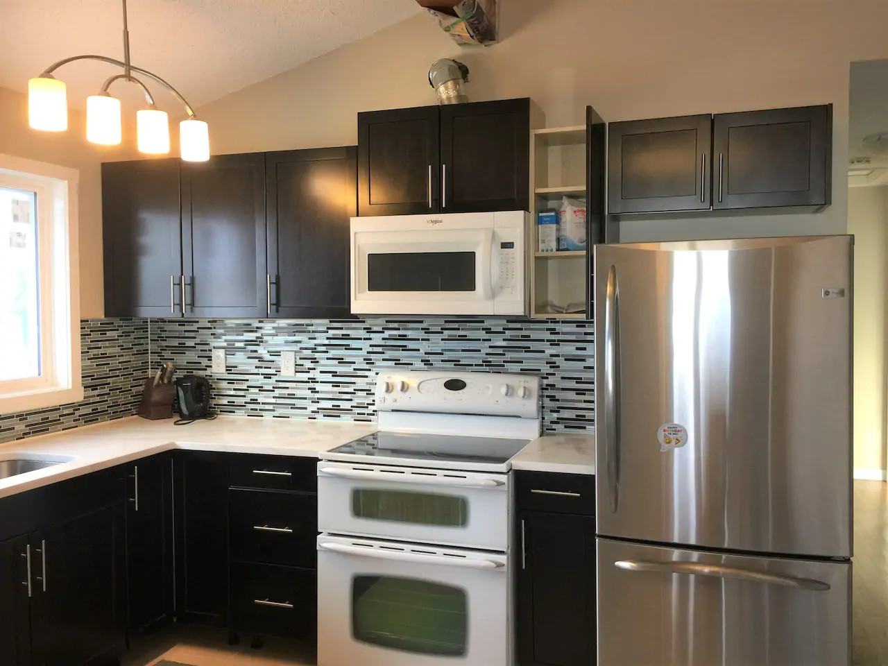 Thorncliffe fully renovated 3bedroom main floor for rent Apartments