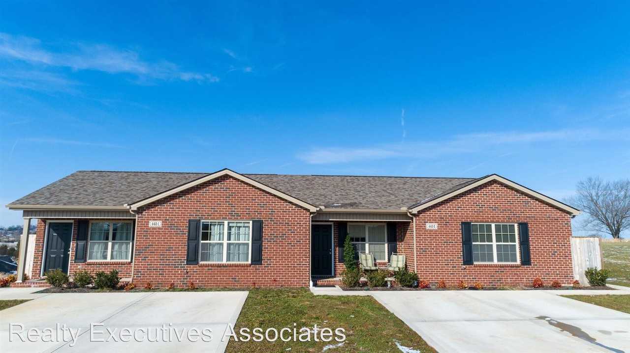559 S. Old Sevierville Pike 2, Seymour, TN 37865 2 Bedroom House for