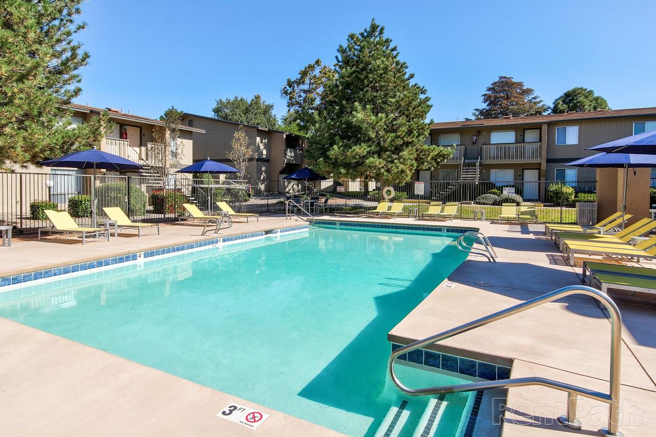 Lincoln Place Apartments 4401 San Pedro Dr Ne, Albuquerque, NM 87109