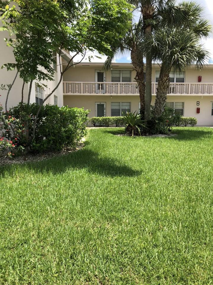 40 Norwich B, West Palm Beach, FL 33417 2 Bedroom Condo for Rent for