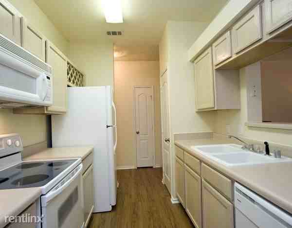 2041 W Hebron Pkwy Apartments in Indian Creek, Carrollton, TX 75010 Zumper