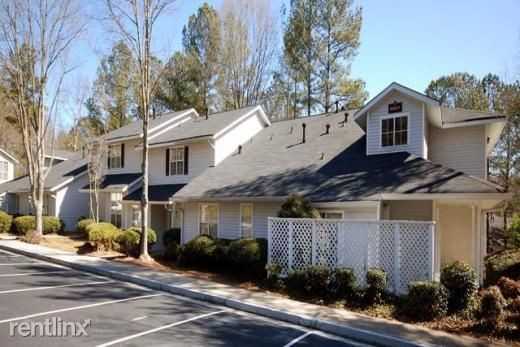 One Bedroom One Bath Located Near Perimeter Mall Apartments in