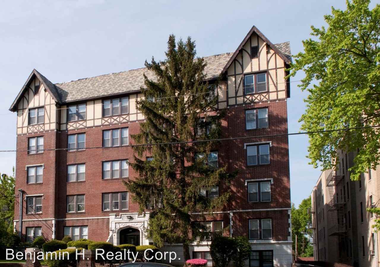 466 Highland Avenue Apartment for rent in Orange, NJ 07050 with 2