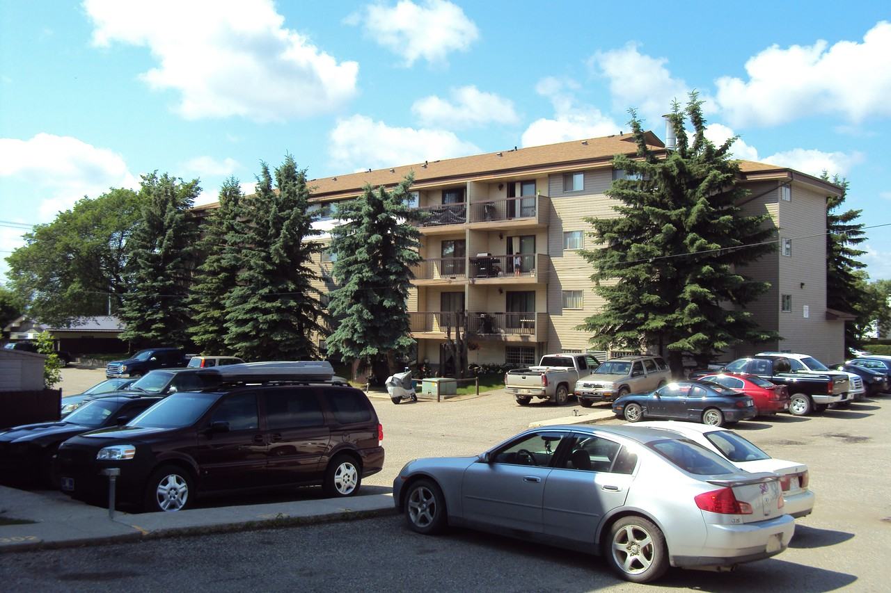 Ridgewood Apartments 5211 54 Street, Rocky Mountain House, AB T4T 1R8