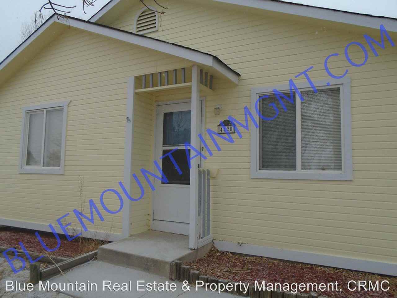 4420 Hollyridge Dr, Colorado Springs, CO 80916 2 bedroom House Rental