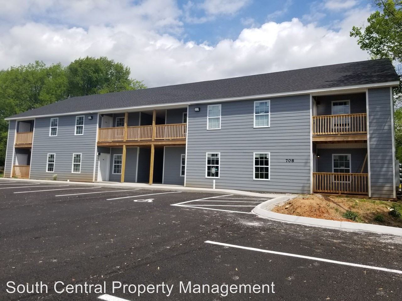 708 The old way. Apartments for rent in Bowling