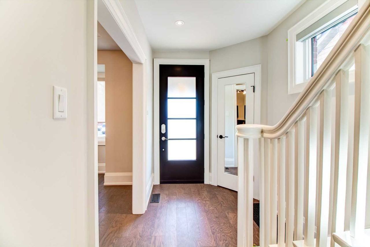 76 Brookdale Avenue, Toronto, ON M5M 1P3 3 Bedroom House for 4,500