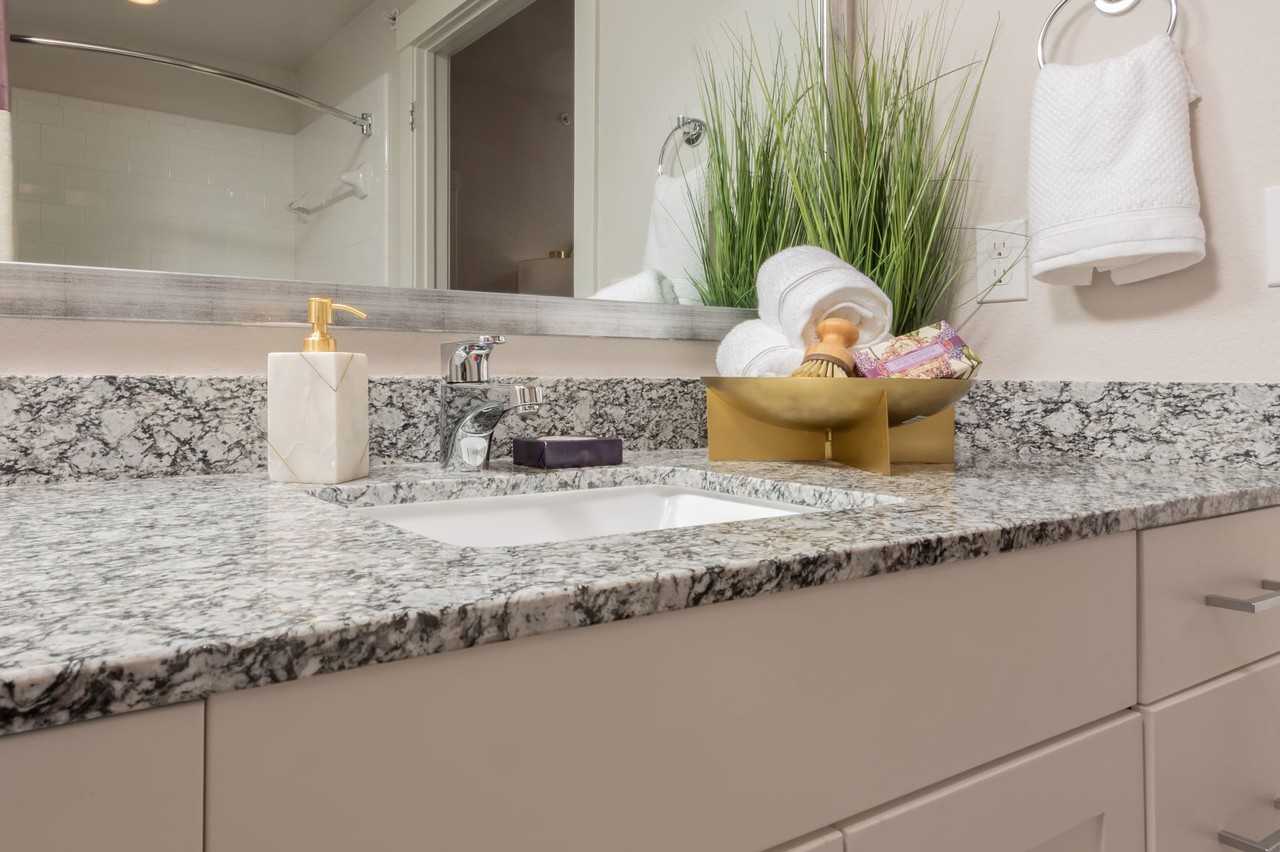 Westerly Apartments 8510 S Oak Cir, Littleton, CO 80127 Zumper