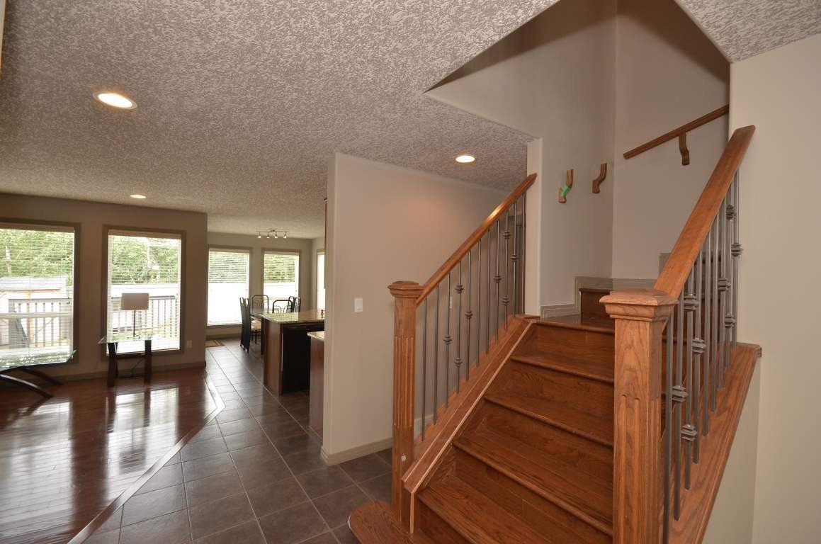 810 Lawrence Court Apartments 810 Lawrence Crt Nw, Edmonton, AB T6R 3M3 Zumper