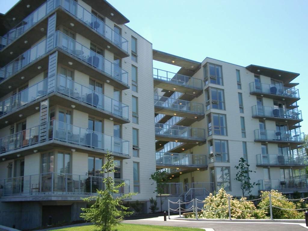 Victoria Mews Apartments for Rent in Victoria Fraserview, Vancouver British Columbia