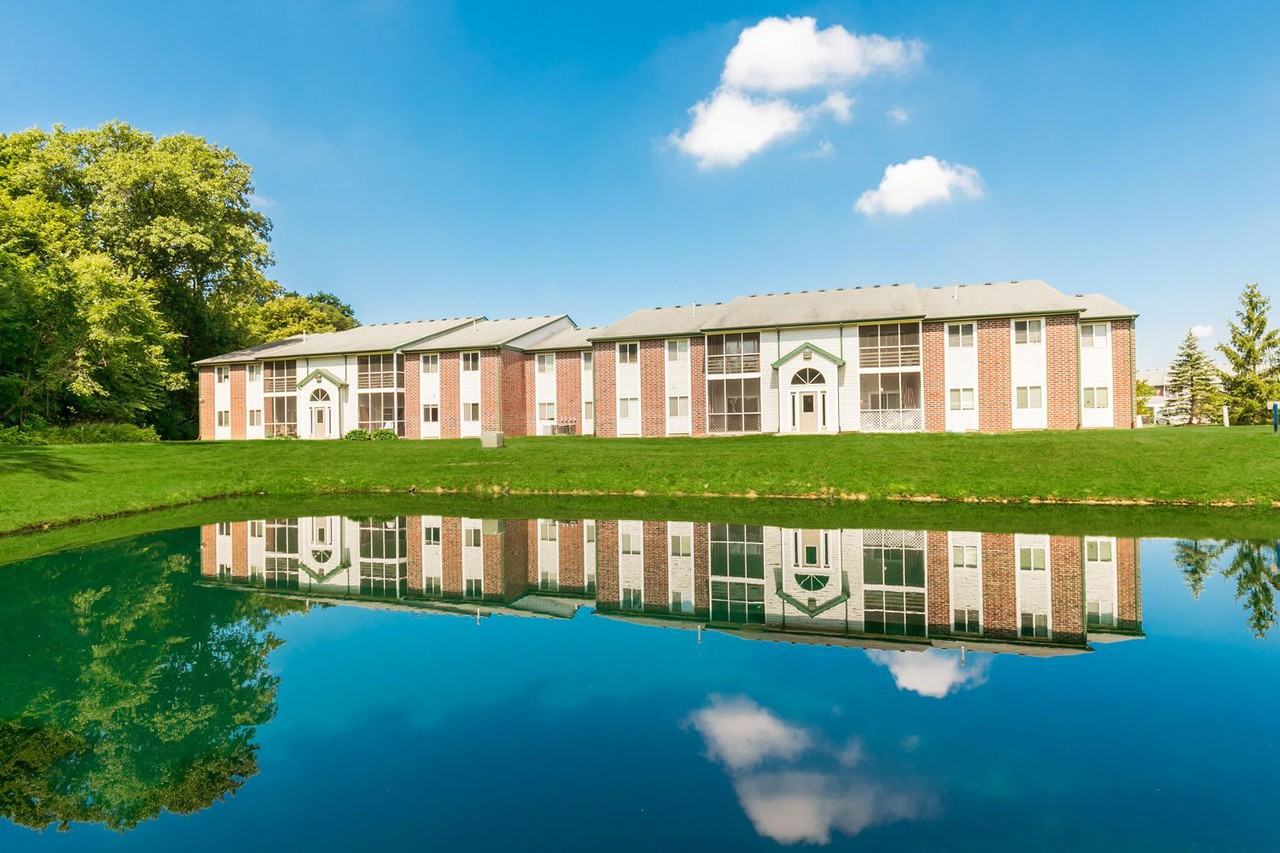 Compass Pointe Apartments 2210 Beech St, Valparaiso, IN 46383 Zumper