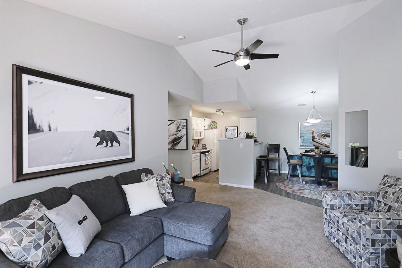 Compass Pointe Apartments 2210 Beech St, Valparaiso, IN 46383 Zumper