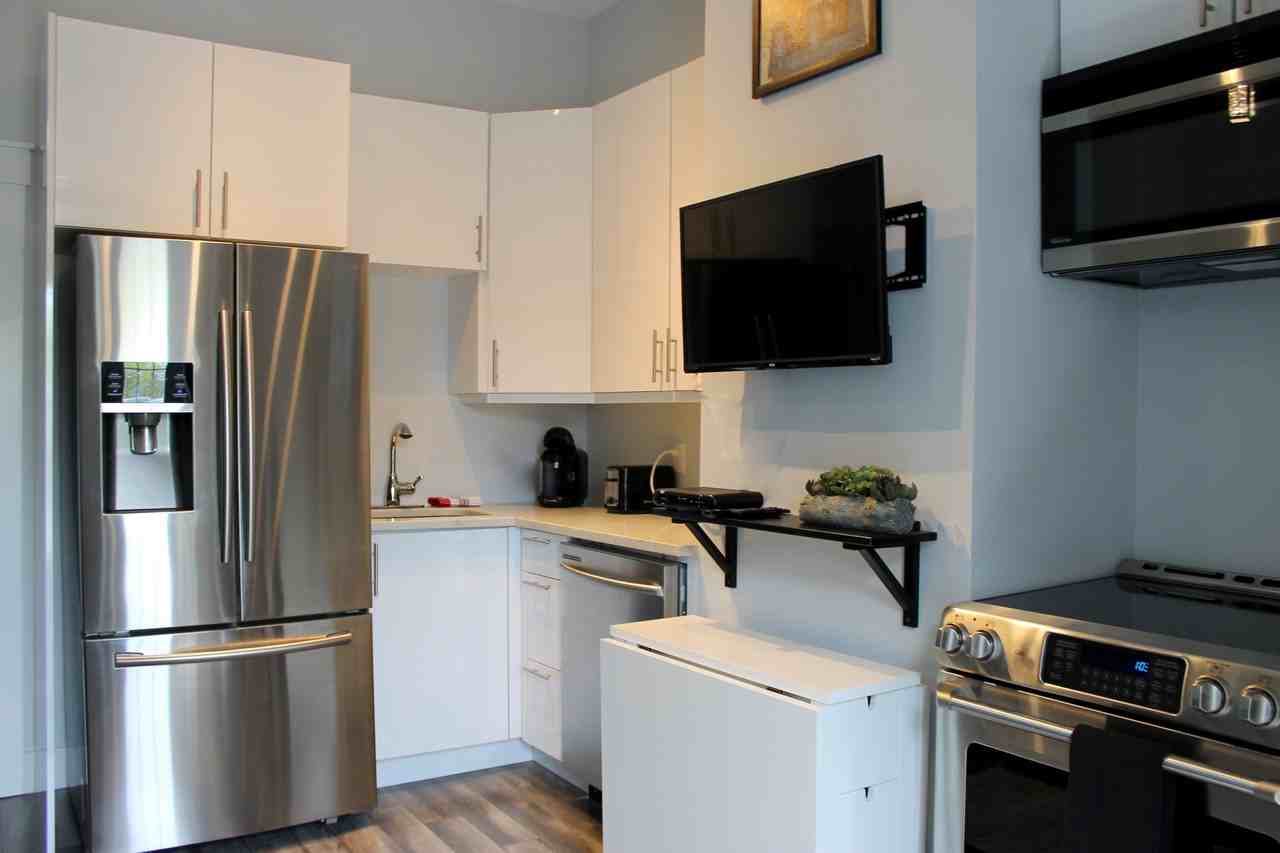 6178 South Street 2, Halifax, NS B3H 1T5 3 Bedroom Apartment for Rent
