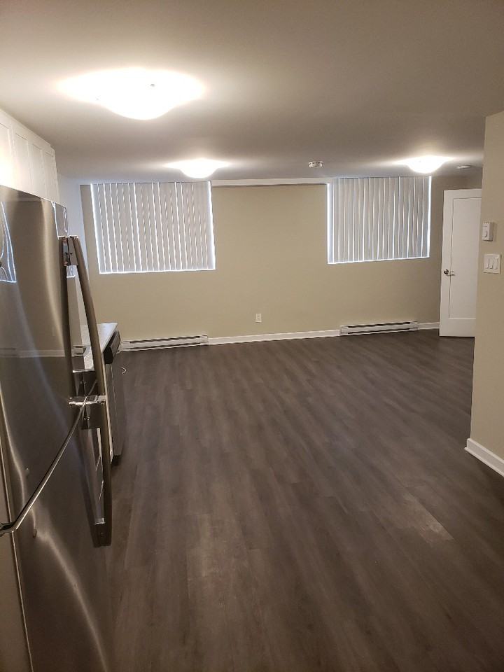 1240 Donald St, Ottawa, ON K1J 8R7 1 Bedroom Apartment for 1,350/month