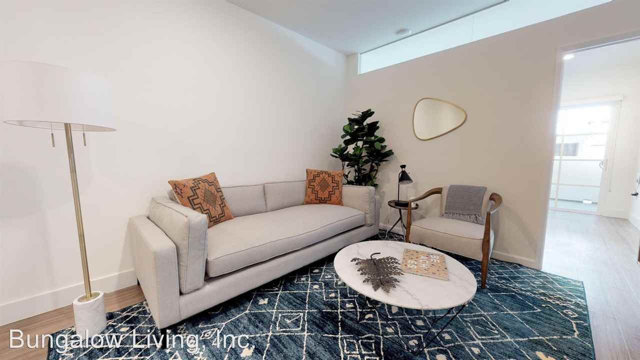 1338 N Formosa Ave 206 Apartments in Hollywood Hills West, Los Angeles