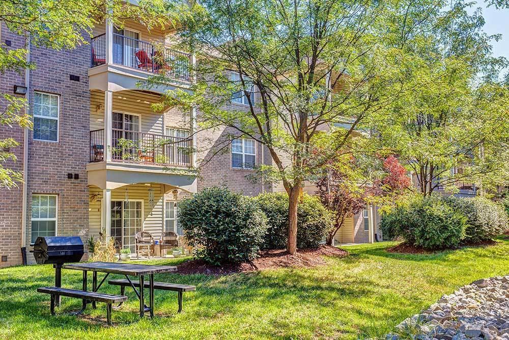 Southgate Landing Apartments 10960 Southgate Manor Dr, Louisville, KY