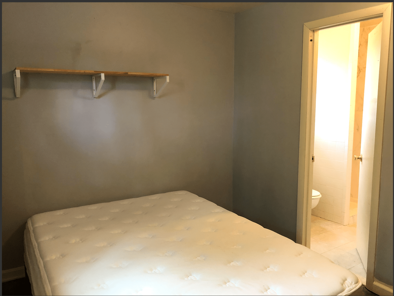 1215 North Kirkwood Road 3, Arlington, VA 22201 Room for 975/month