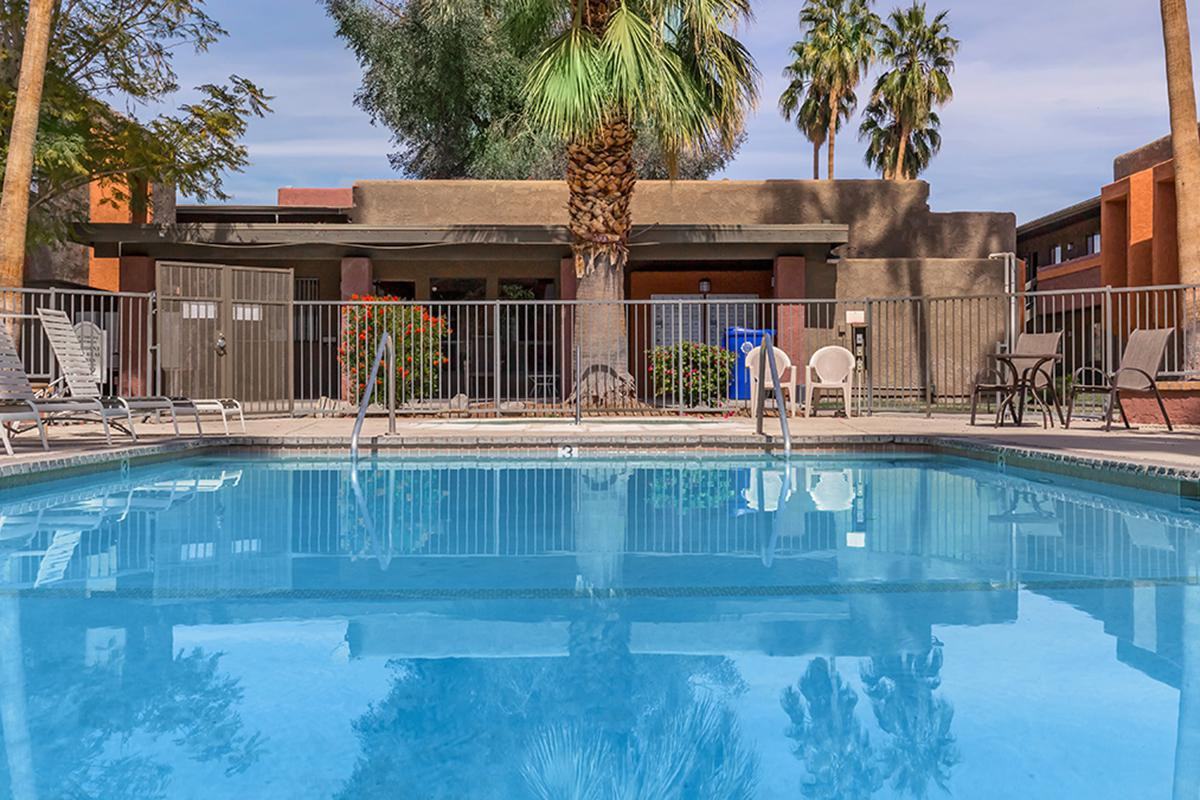 La Ventana Apartments 300 S Calle El Segundo, Palm Springs, CA 92262