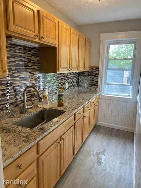 Vinton St, Worcester, MA 01605 3 Bedroom Apartment for 1,500/month