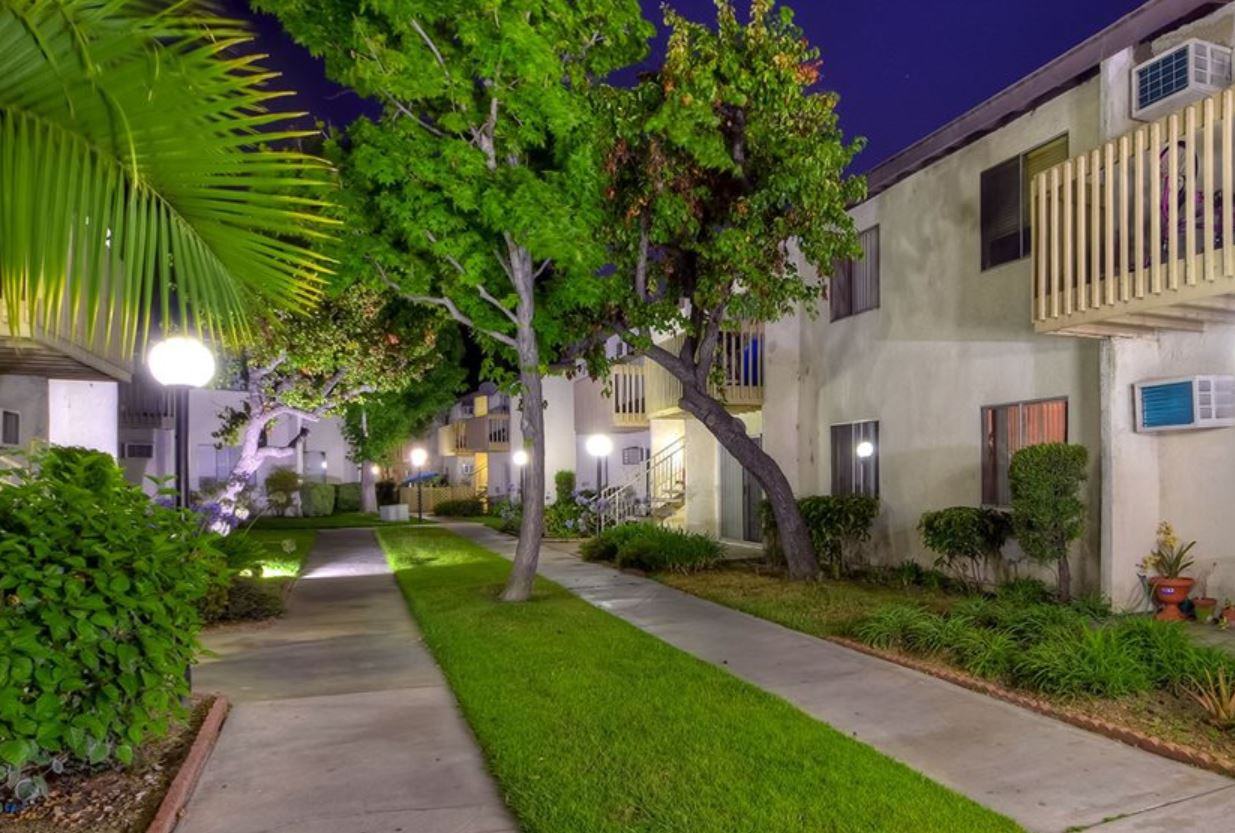 ROBERTA Apartments 2401 W Roberta Ave, Fullerton, CA 92833 Zumper